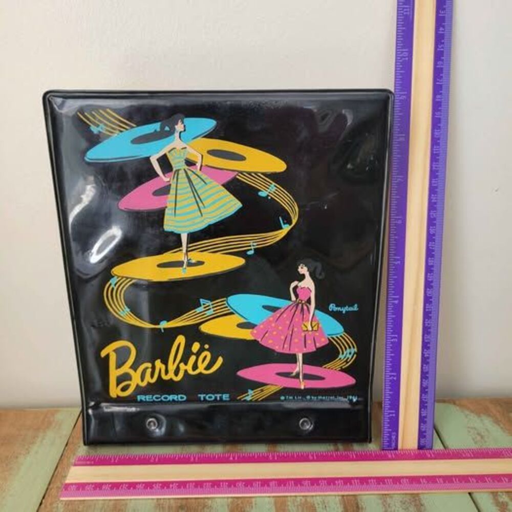 Barbie Record Tote with 9 45 Vinyl records! 🎀 - Picture 10 of 10